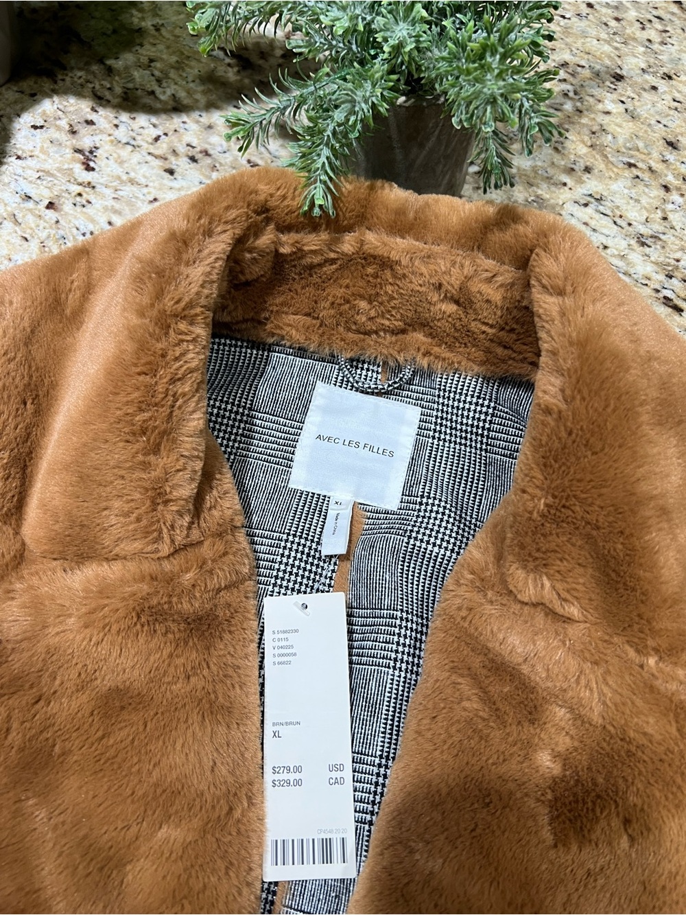 Urban Outfitters x Avec Les Filles Notched Collar Bonded Faux Fur Coat XL - Picture 6 of 10